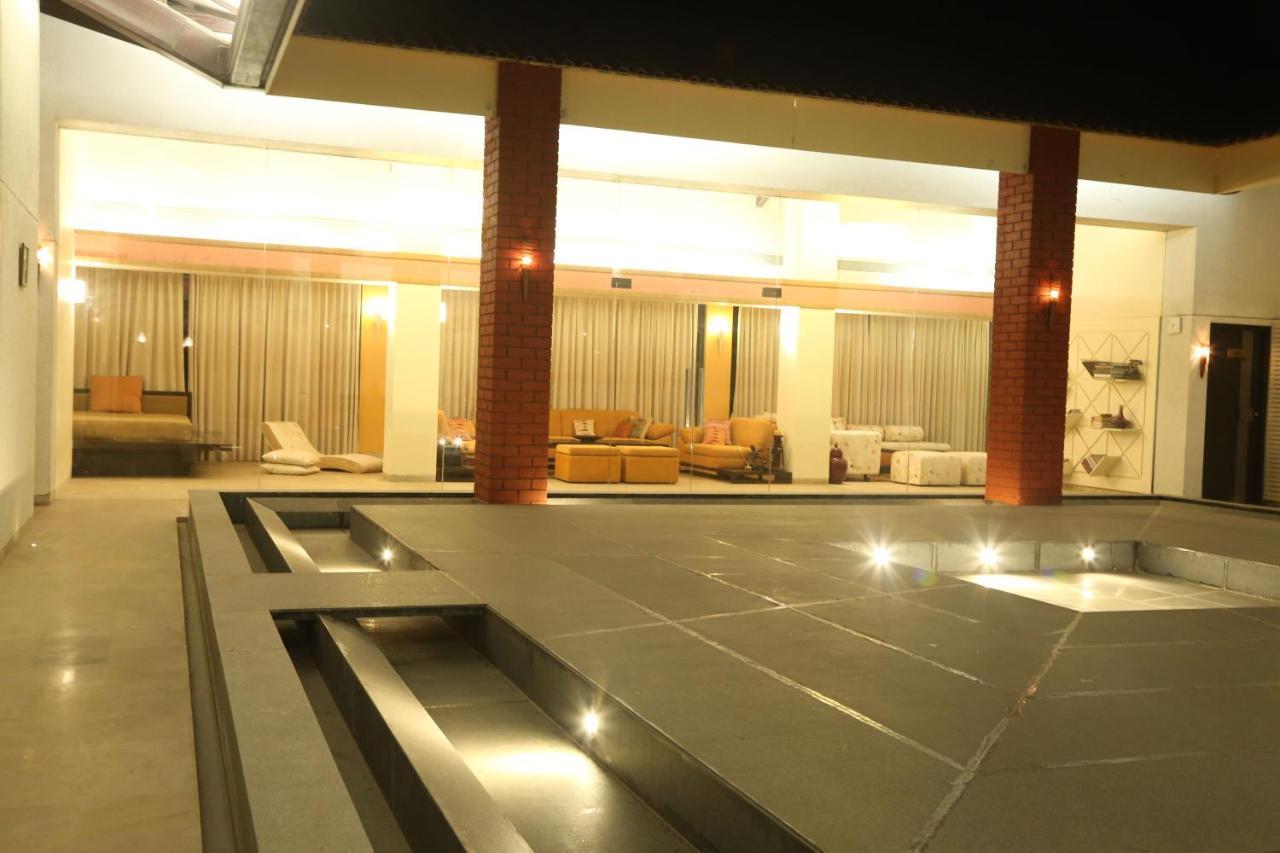 Outpost@Alibaug Hotel Alībāg Exterior foto