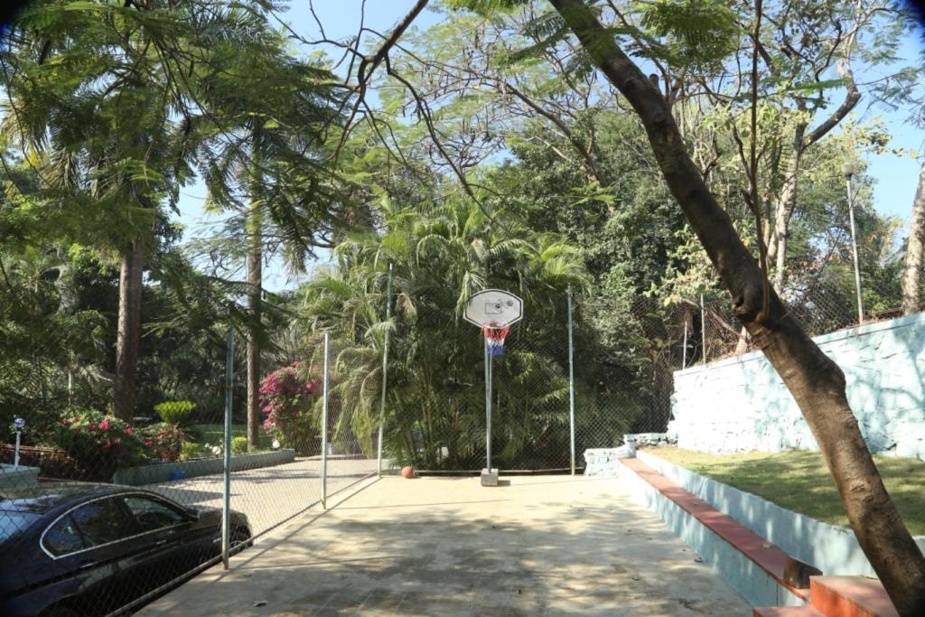 Outpost@Alibaug Hotel Alībāg Exterior foto